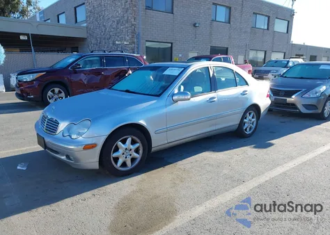 2003 Mercedes-Benz C 240 from USA, damaged, VIN WDBRF61J33F392262